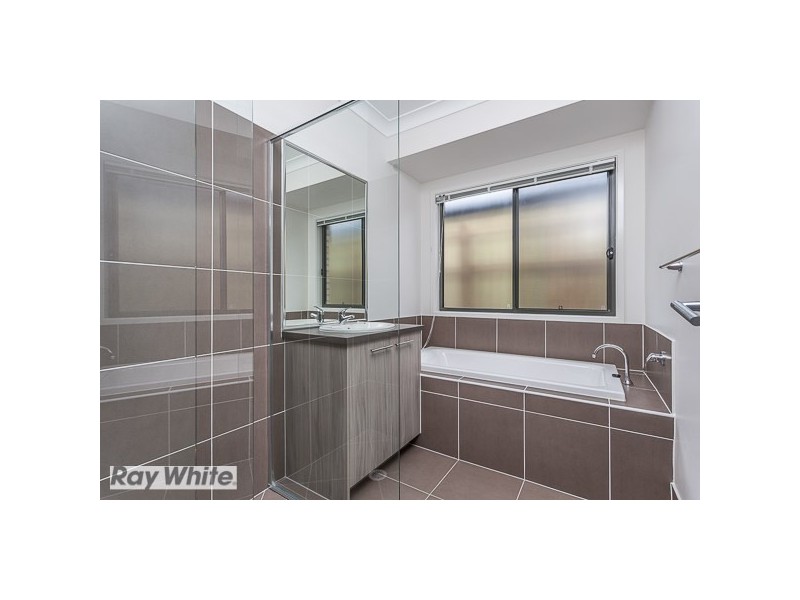 North Lakes QLD 4509