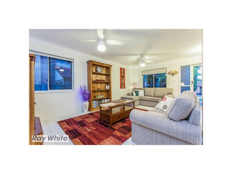 16 Esk Place, Kallangur QLD 4503