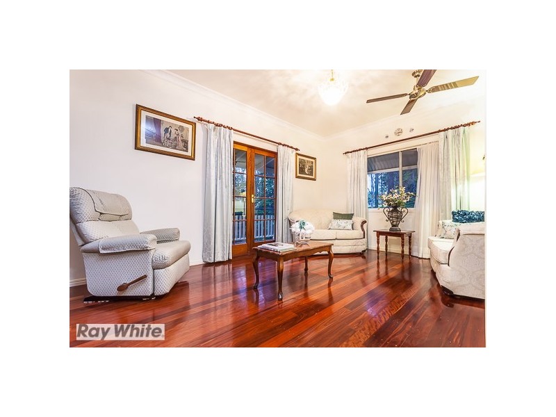 27 Hughes Road West, Dakabin QLD 4503