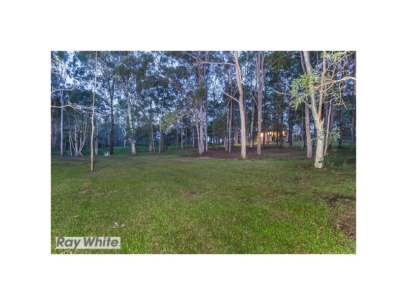 27 Hughes Road West, Dakabin QLD 4503