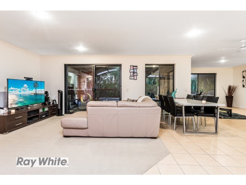 9 Bronze Court, Griffin QLD 4503
