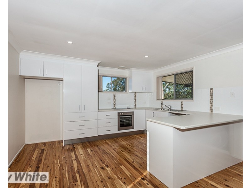 10 Arunga Street, Petrie QLD 4502