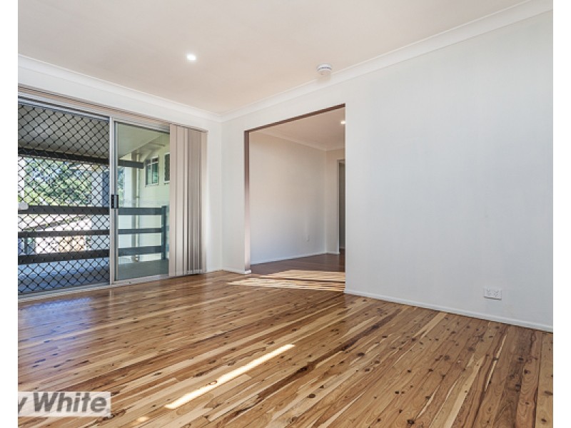 10 Arunga Street, Petrie QLD 4502