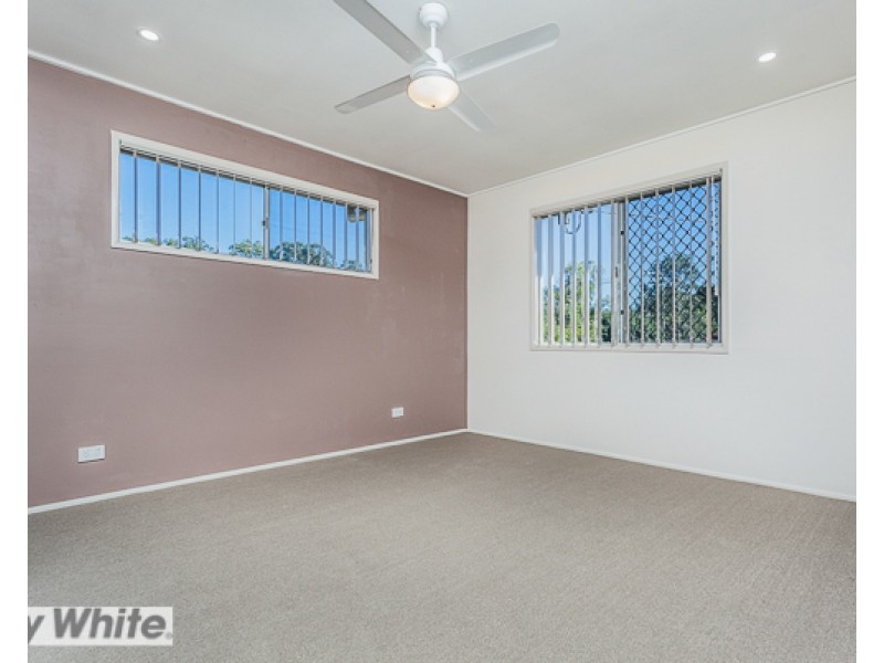 10 Arunga Street, Petrie QLD 4502
