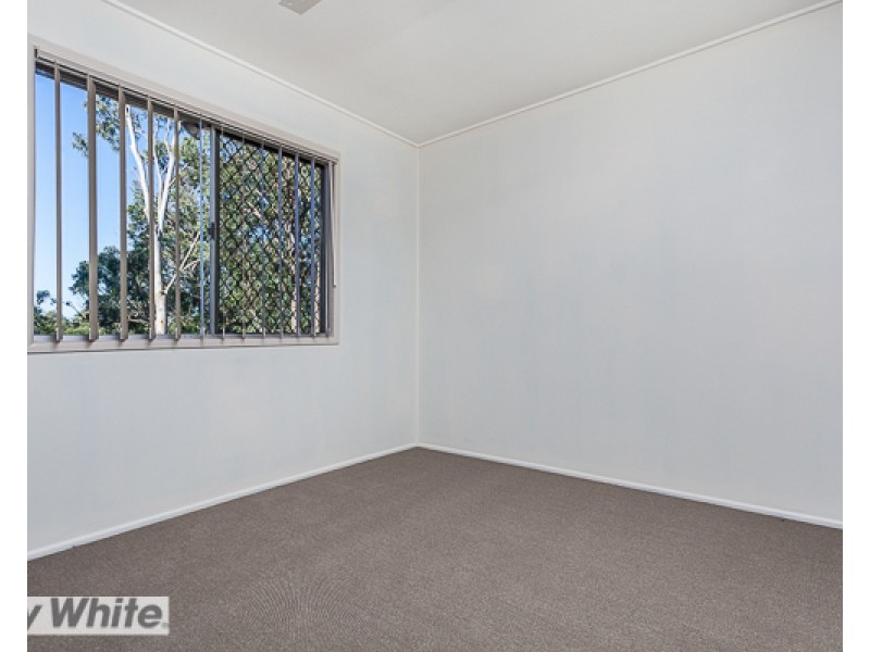 10 Arunga Street, Petrie QLD 4502