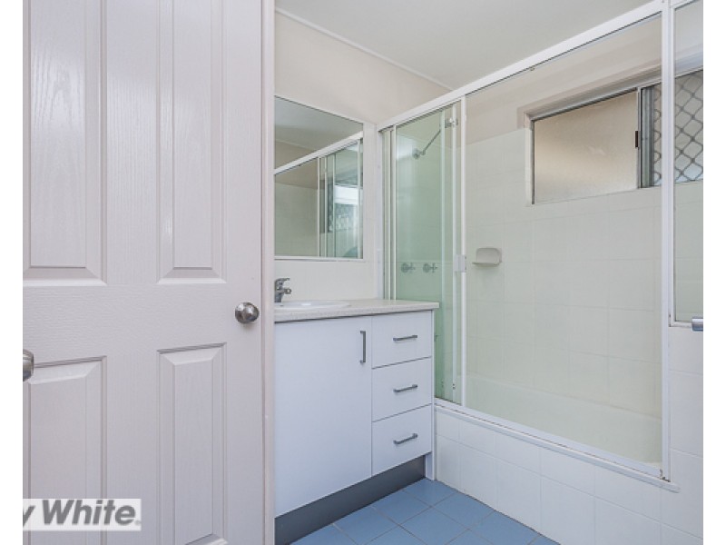 10 Arunga Street, Petrie QLD 4502