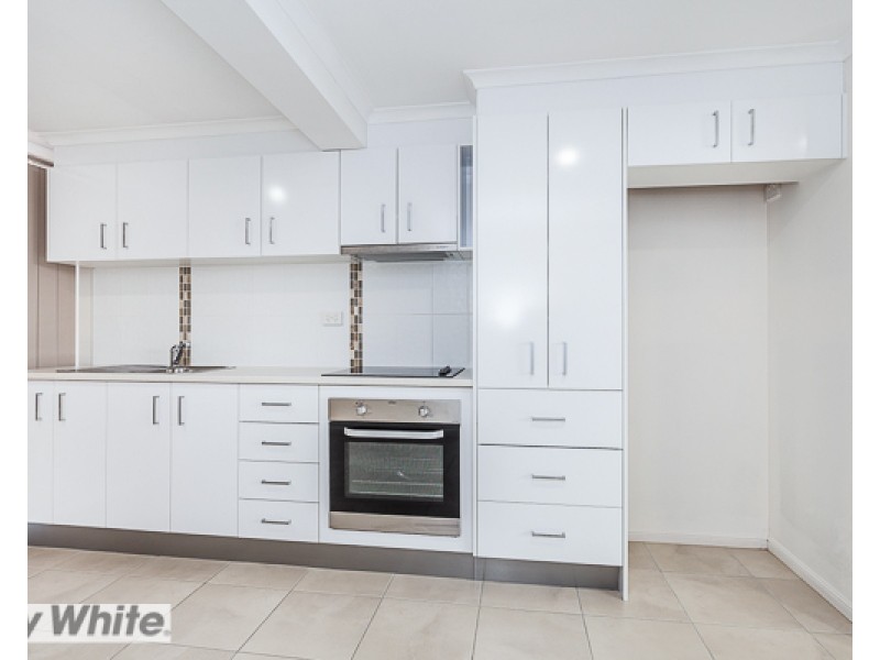 10 Arunga Street, Petrie QLD 4502