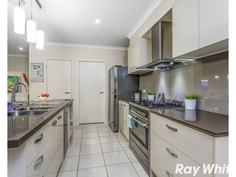 1 Goss Close, North Lakes QLD 4509