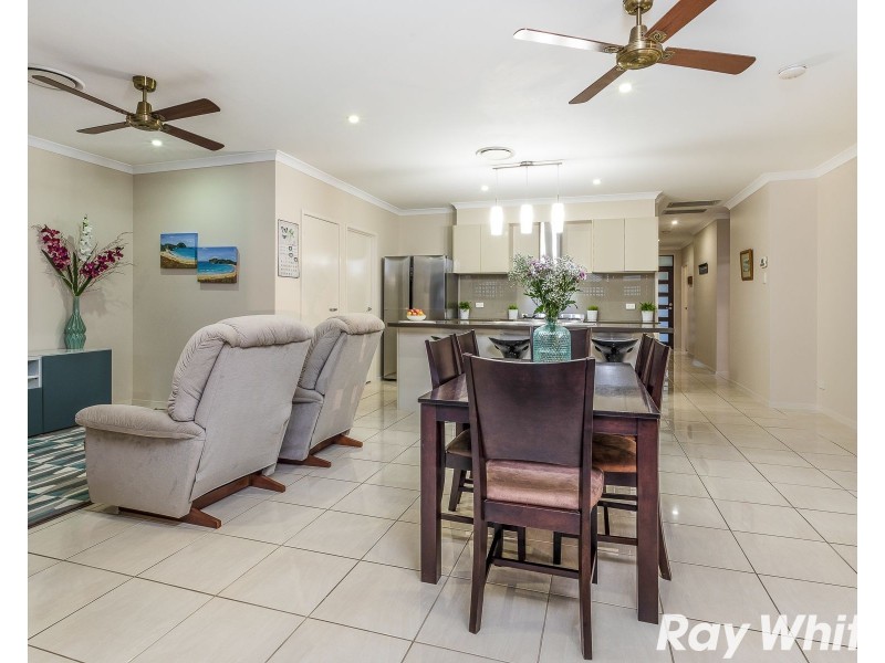 1 Goss Close, North Lakes QLD 4509