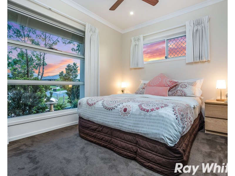 1 Goss Close, North Lakes QLD 4509