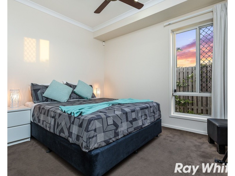 1 Goss Close, North Lakes QLD 4509