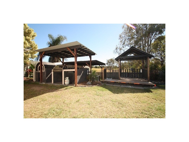 19 Jillian Street, Kallangur QLD 4503