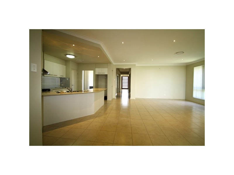 North Lakes QLD 4509