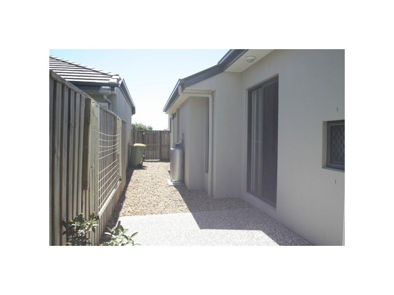 North Lakes QLD 4509