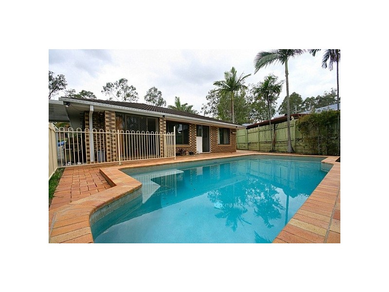 15 Eacham Street, Petrie QLD 4502