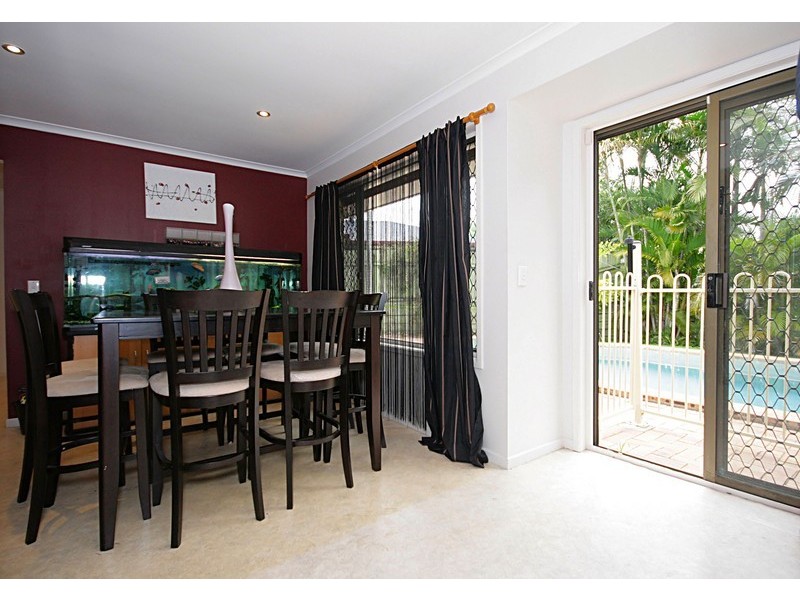 15 Eacham Street, Petrie QLD 4502