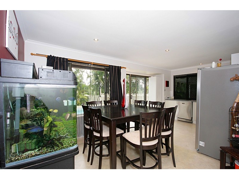 15 Eacham Street, Petrie QLD 4502