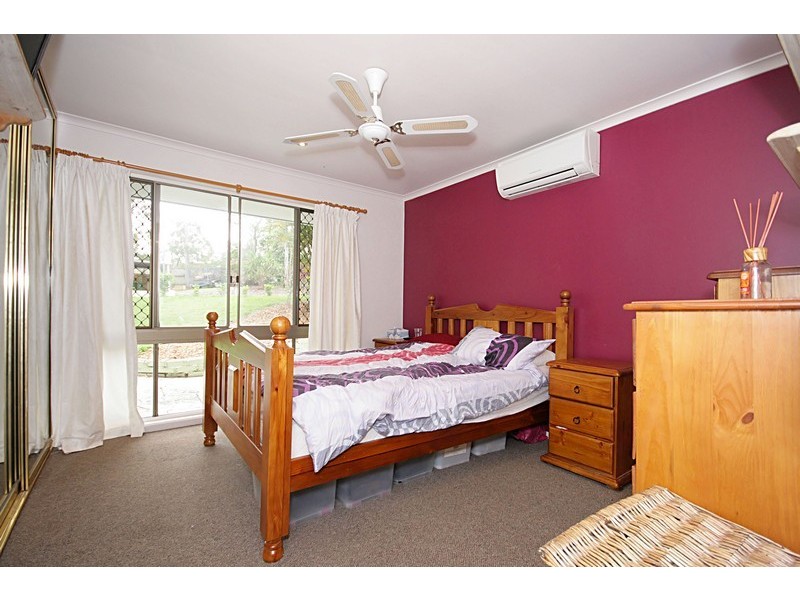 15 Eacham Street, Petrie QLD 4502