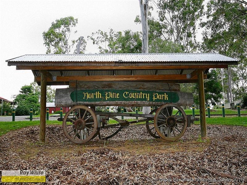 24 Woonara Drive, Petrie QLD 4502