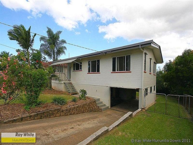 24 Woonara Drive, Petrie QLD 4502