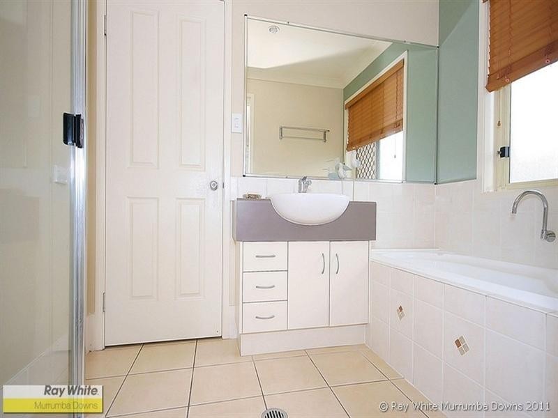 16 Swordgrass Court, Kallangur QLD 4503