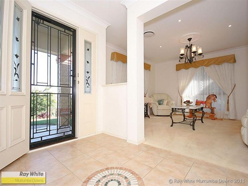 9 Wallers Court, Petrie QLD 4502