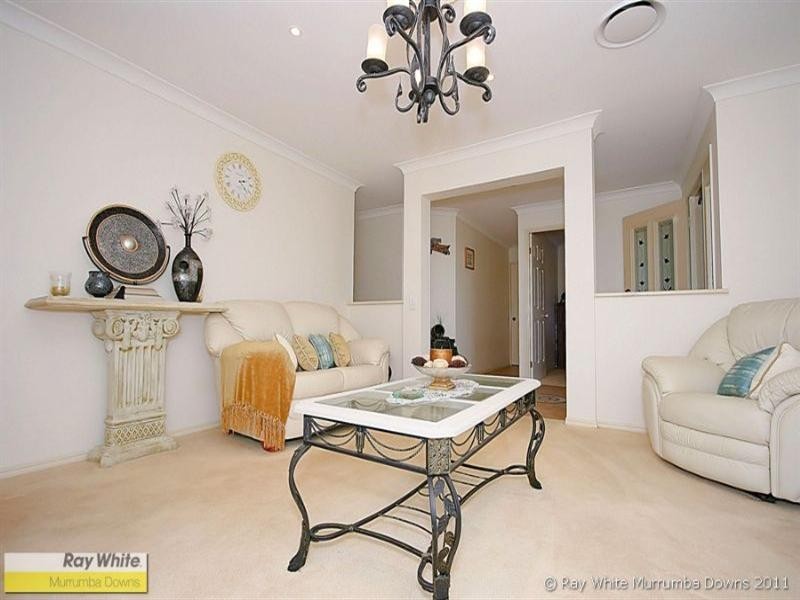 9 Wallers Court, Petrie QLD 4502