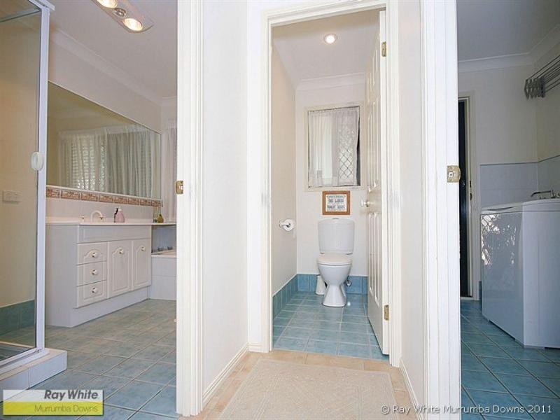 9 Wallers Court, Petrie QLD 4502