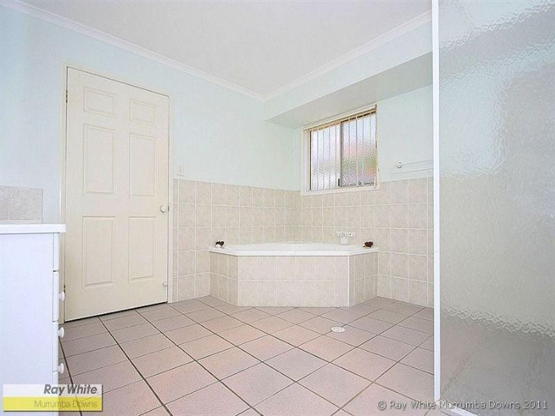 41 Chambery Road, Petrie QLD 4502