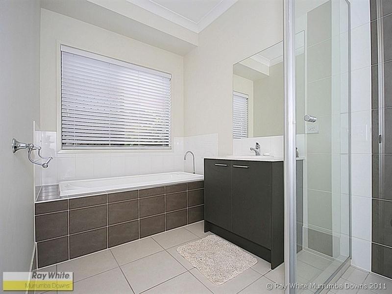 17 Waterway Crescent, Murrumba Downs QLD 4503
