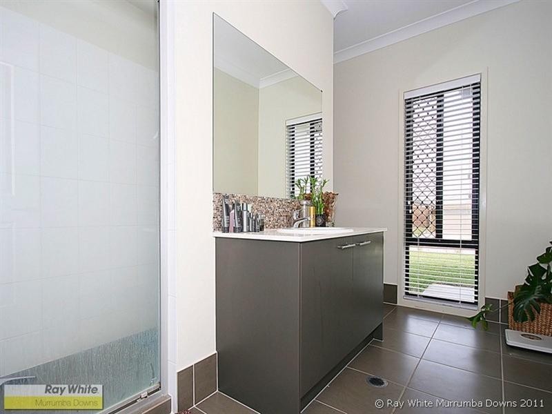 17 Waterway Crescent, Murrumba Downs QLD 4503