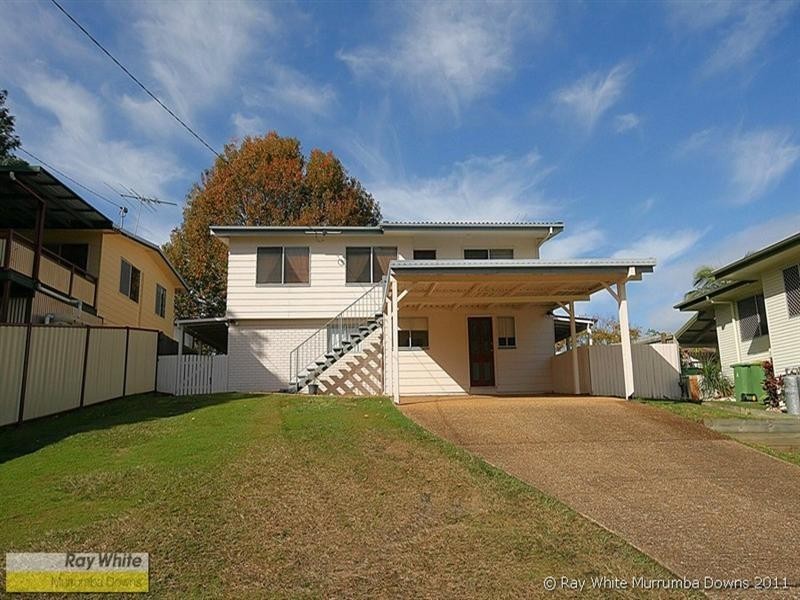 13 Wattle Street, Kallangur QLD 4503