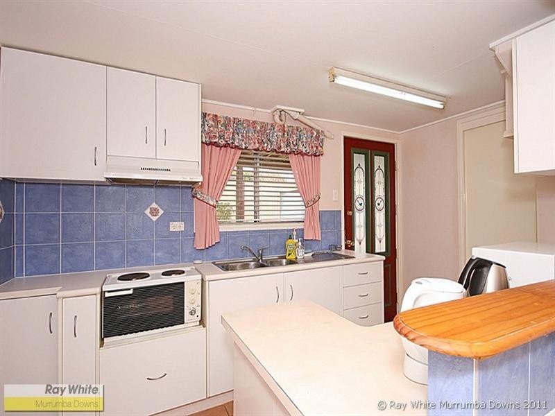 13 Wattle Street, Kallangur QLD 4503