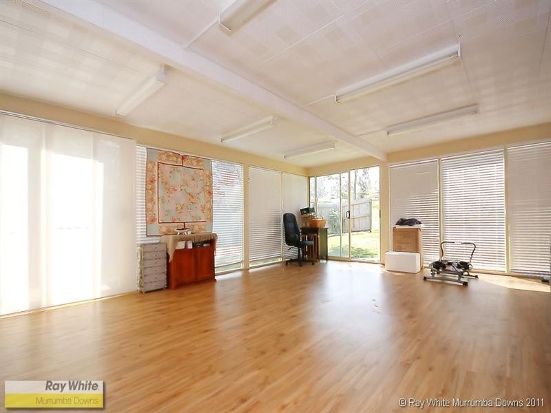 4 Falcon Court, Kallangur QLD 4503