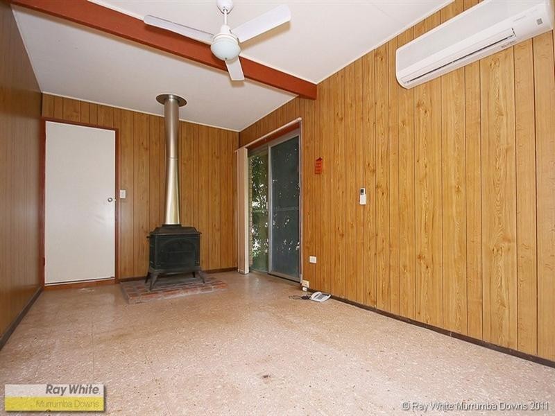 25 Carwell Avenue, Petrie QLD 4502