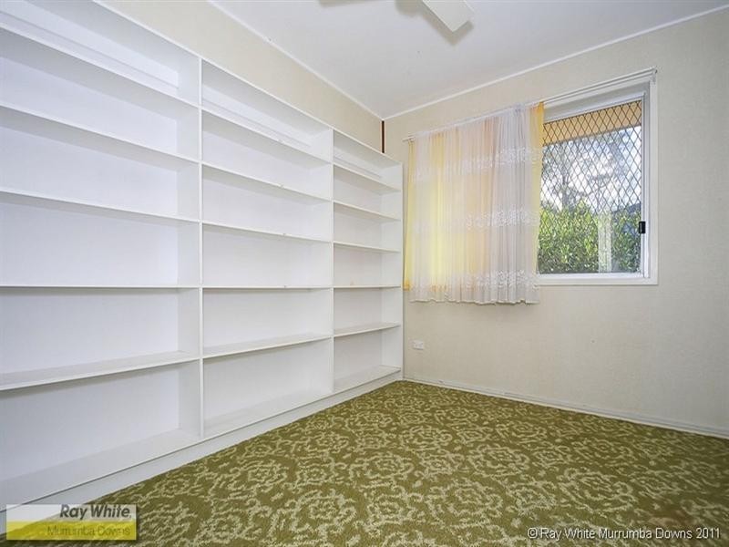 25 Carwell Avenue, Petrie QLD 4502