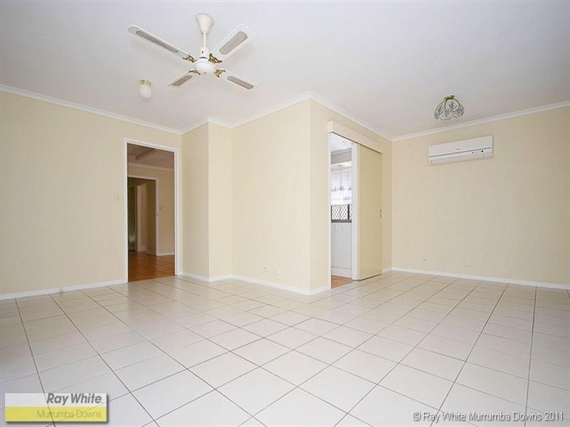 17 Eucumbene Drive, Petrie QLD 4502