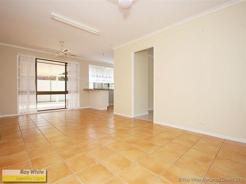 17 Eucumbene Drive, Petrie QLD 4502