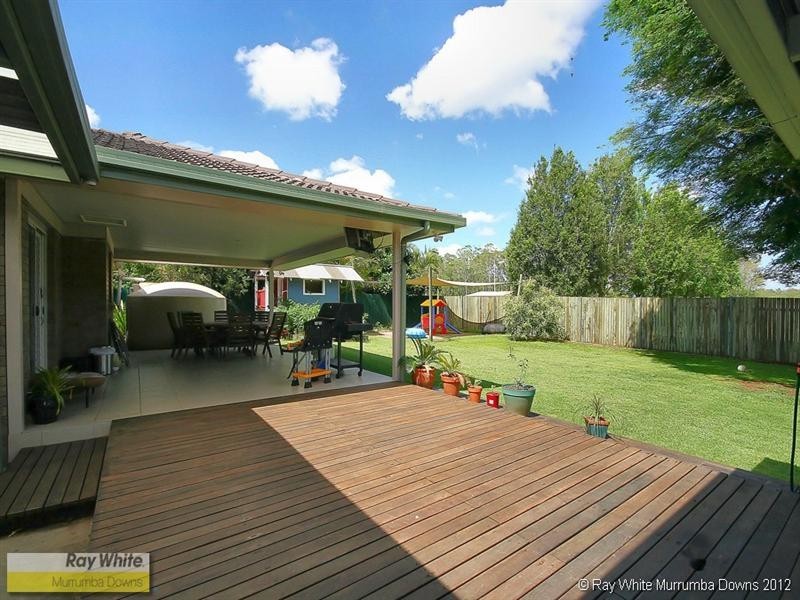 4 Chestnut Drive, Murrumba Downs QLD 4503