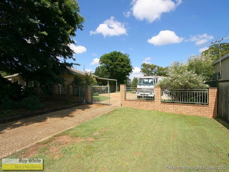 4 Chestnut Drive, Murrumba Downs QLD 4503