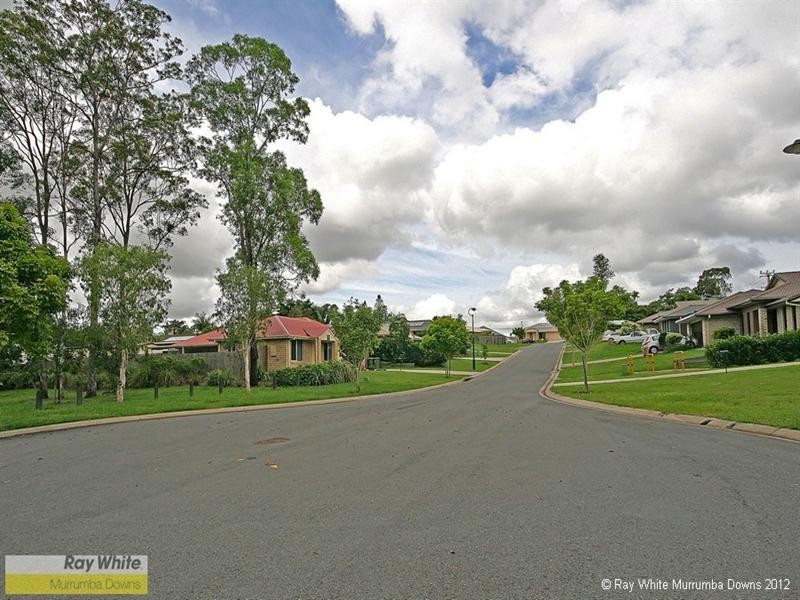 16 Mikaela Court, Kallangur QLD 4503