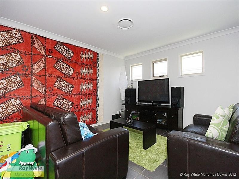 22 Lilly Crescent, Kallangur QLD 4503