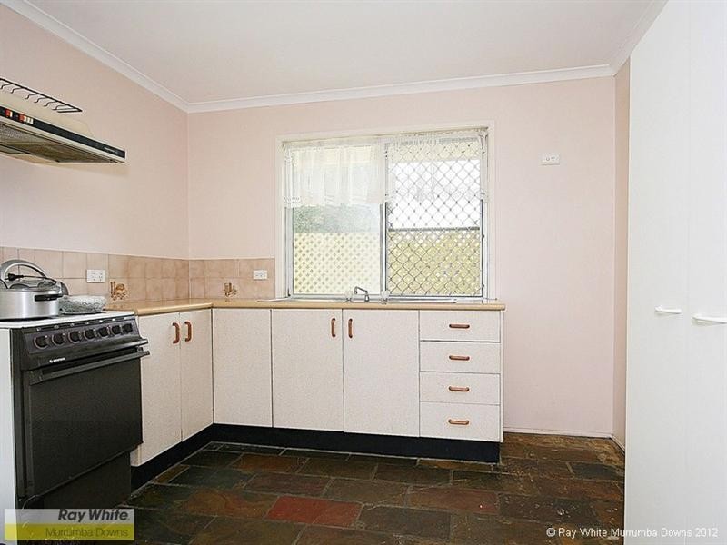 1 Dumbarton Drive, Kallangur QLD 4503