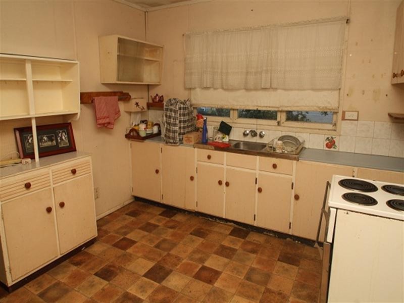 1437 Anzac Avenue, Kallangur QLD 4503