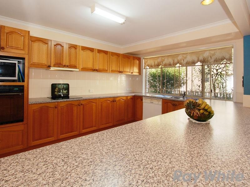 31 Castle Hill Drive, Murrumba Downs QLD 4503