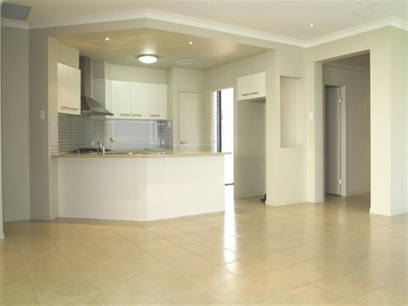 North Lakes QLD 4509