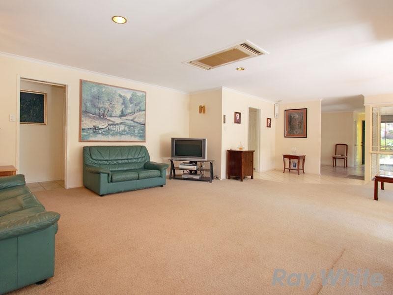 31 Castle Hill Drive, Murrumba Downs QLD 4503