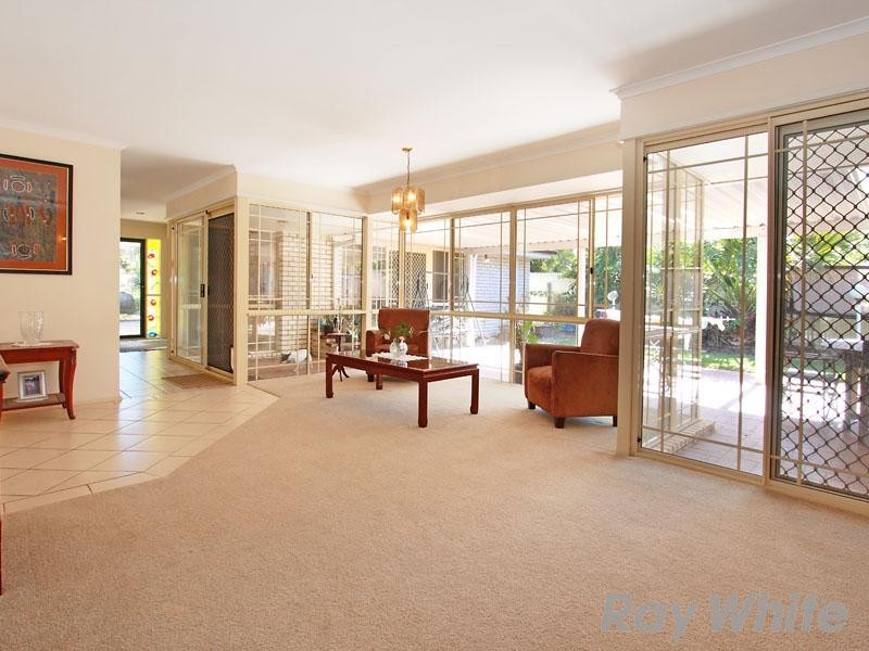 31 Castle Hill Drive, Murrumba Downs QLD 4503