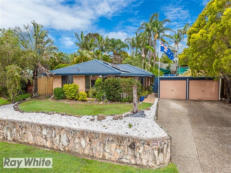 25 Macquarie Drive, Petrie QLD 4502