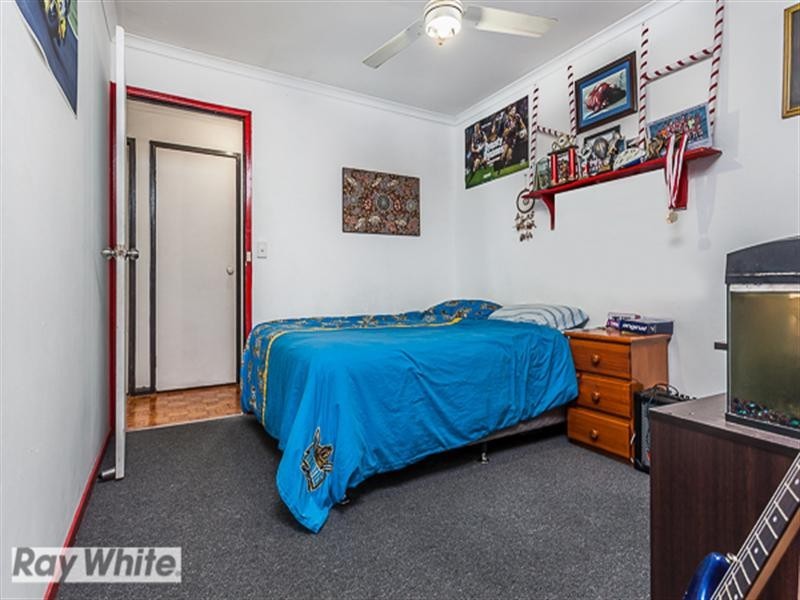 25 Macquarie Drive, Petrie QLD 4502